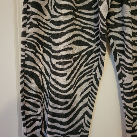 Jac Vanek Lounge Pants Zebra Print 🎉 - Picture 3 of 3
